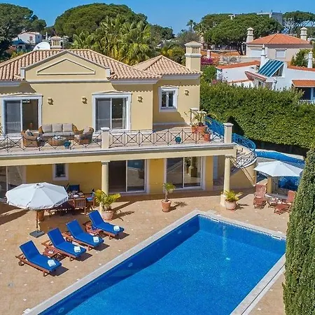 Sleeps 8 Pool Air Con Wifi *