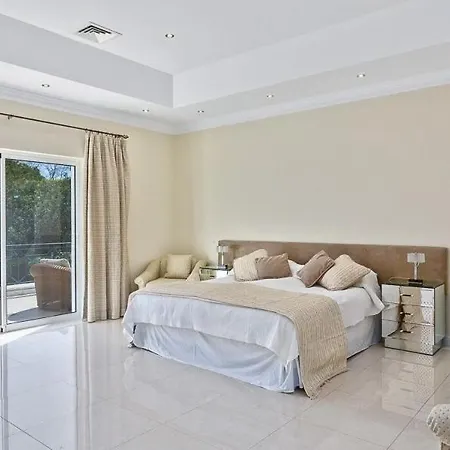 וילה Sleeps 8 Pool Air Con Wifi