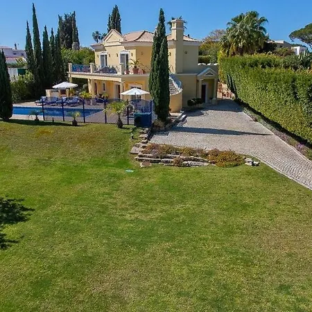 וילה Sleeps 8 Pool Air Con Wifi